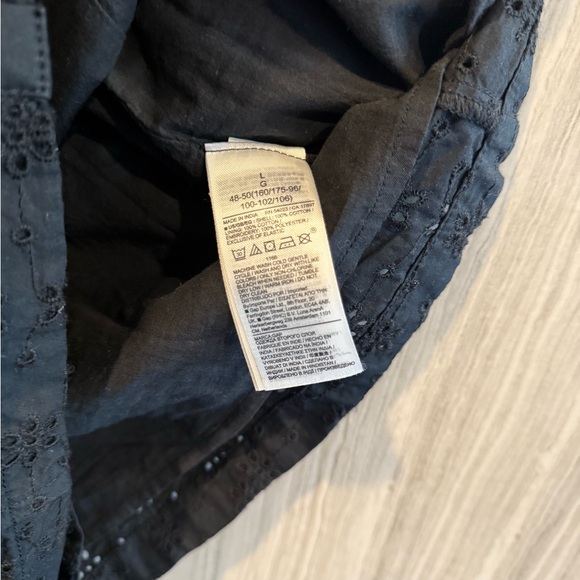 GAP Black Eyelet Puff Sleeve Mini Dress - Picture 4 of 4